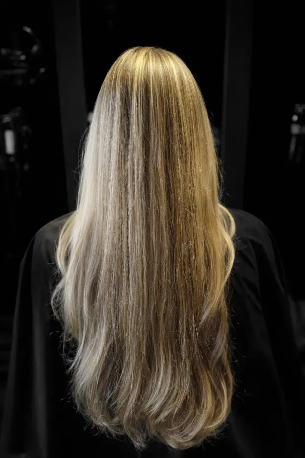 Resultaat van highlights na behandeling bij Kapsalon Bicare in Leek