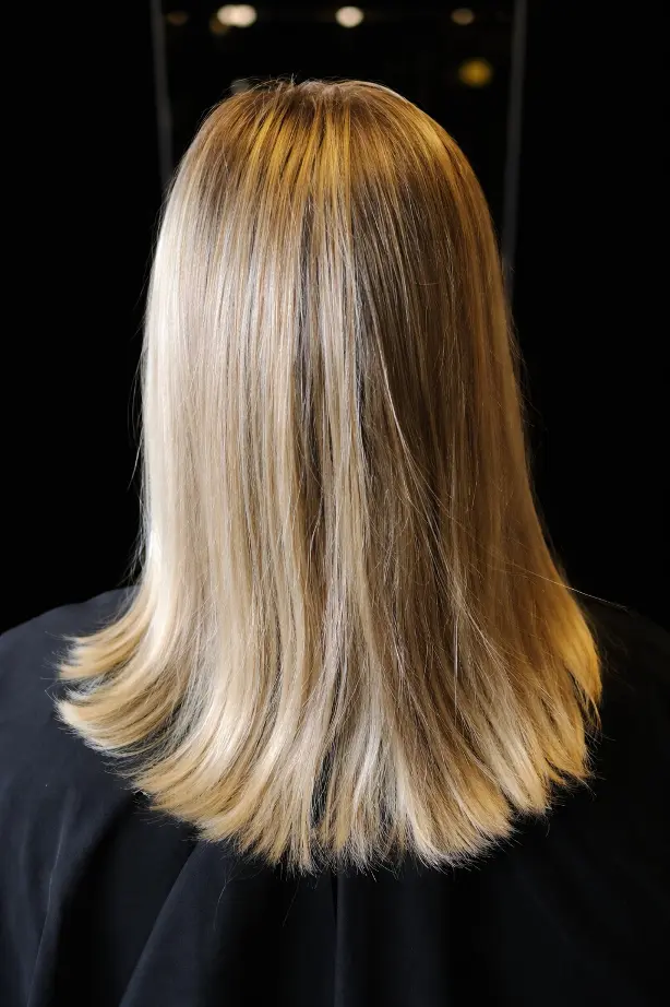 Voorfoto van blond haar voor highlights en lowlights bij Kapsalon Bicare